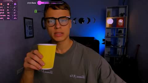 eliot_meow online show from October 2025 10:36:01 AM