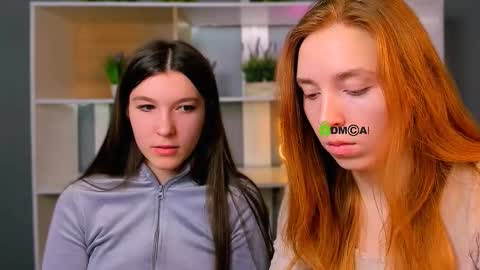 elis_sunny online show from March 2026 06:19:01 AM