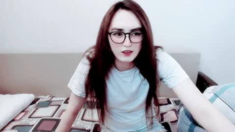 Snapshot of elisa_2001 chatting on June 2026 07:25:02 AM Liza online show from June 2026 07:25:02 AM