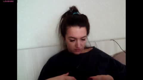 Snapshot of elisa_dove208 chatting on October 2025 05:30:01 AM elisa_dove208 online show from October 2025 05:30:01 AM