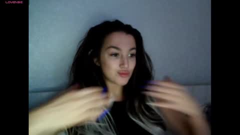 Snapshot of elisa_dove208 chatting on November 2025 04:12:01 AM elisa_dove208 online show from November 2025 04:12:01 AM