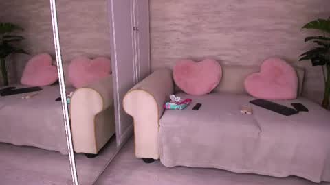 Snapshot of elisabeth_jason chatting on July 2026 05:55:02 AM elisabeth_jason online show from July 2026 05:55:02 AM