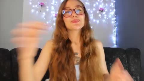 Snapshot of elisabeth_sarmiento chatting on August 2026 10:45:01 PM elisabeth sarmiento online show from August 2026 10:45:01 PM