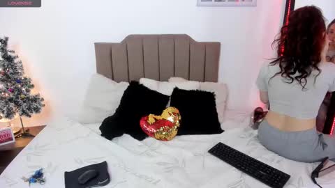 Elizabeth  online show from December 2025 10:09:01 AM