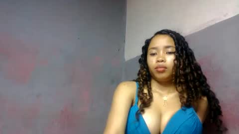 Snapshot of elisabethee chatting on May 2026 08:17:01 PM elisabethee online show from May 2026 08:17:01 PM