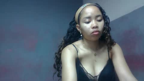 Snapshot of elisabethee chatting on June 2026 11:49:02 AM elisabethee online show from June 2026 11:49:02 AM