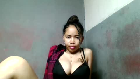 Snapshot of elisabethee chatting on July 2026 08:32:02 AM elisabethee online show from July 2026 08:32:02 AM