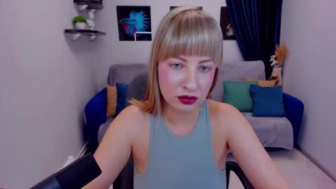 Snapshot of elisabethmills chatting on December 2024 05:52:02 PM Elisabeth online show from December 2024 05:52:02 PM