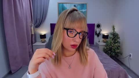 Snapshot of elisabethmills chatting on January 2025 04:34:01 PM Elisabeth online show from January 2025 04:34:01 PM