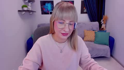 Snapshot of elisabethmills chatting on January 2025 03:33:02 PM Elisabeth online show from January 2025 03:33:02 PM