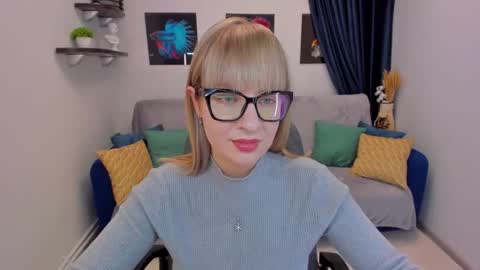 Snapshot of elisabethmills chatting on January 2025 10:45:01 AM Elisabeth online show from January 2025 10:45:01 AM