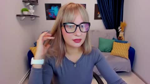 Snapshot of elisabethmills chatting on January 2025 03:50:01 PM Elisabeth online show from January 2025 03:50:01 PM