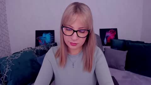 Snapshot of elisabethmills chatting on February 2025 11:52:01 AM Elisabeth online show from February 2025 11:52:01 AM