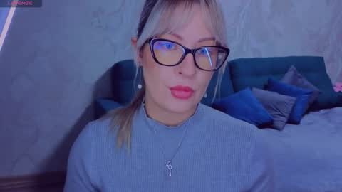 Snapshot of elisabethmills chatting on September 2025 06:29:02 PM Elisabeth online show from September 2025 06:29:02 PM