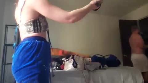 Snapshot of elisehipele chatting on November 2025 05:37:02 PM elisehipele online show from November 2025 05:37:02 PM