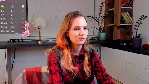 Snapshot of eliselauder chatting on November 2025 01:06:01 AM Viola online show from November 2025 01:06:01 AM