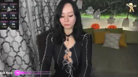 EliseRoyalty online show from November 2025 11:23:02 AM