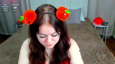 Snapshot of elissweets chatting on October 2025 01:27:02 AM ElisSweet online show from October 2025 01:27:02 AM