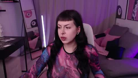 Ari online show from December 2025 07:36:01 AM