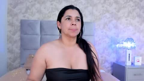 Elizabeth online show from December 2024 02:22:02 AM