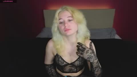 Snapshot of elizabeth_rready chatting on May 2026 07:33:01 PM Elizabeth online show from May 2026 07:33:01 PM