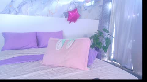 Snapshot of elizabethcampbell chatting on April 2026 07:44:01 PM Lizzy online show from April 2026 07:44:01 PM