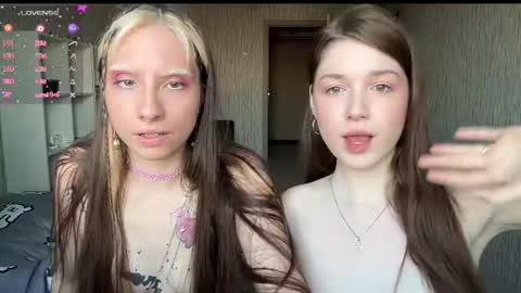 elizabethh_brown online show from July 2026 01:24:01 PM