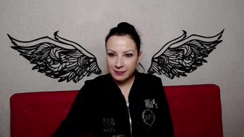 Snapshot of elizabethsho chatting on December 2024 03:04:01 AM ElizabethSho online show from December 2024 03:04:01 AM