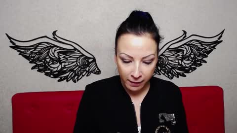 Snapshot of elizabethsho chatting on December 2024 09:46:01 PM ElizabethSho online show from December 2024 09:46:01 PM