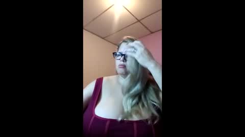 Elizabeth online show from April 2026 10:32:01 AM