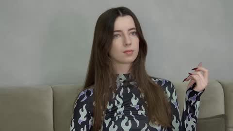 Elizabet online show from January 2025 08:42:01 AM