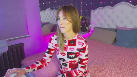 Snapshot of elizamayers chatting on February 2025 01:34:01 AM Linda online show from February 2025 01:34:01 AM