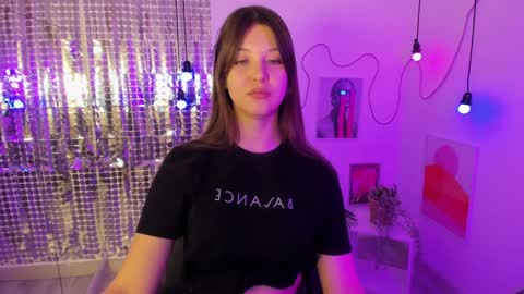 Eliza online show from December 2024 04:46:02 PM