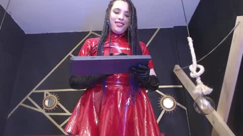   online show from December 2024 02:42:02 AM