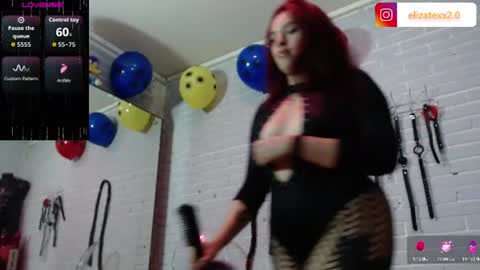 Snapshot of elizatex chatting on June 2026 05:00:01 PM online show from June 2026 05:00:01 PM
