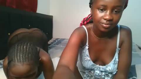 Snapshot of ella3_ chatting on June 2026 02:39:01 AM ella3_ online show from June 2026 02:39:01 AM