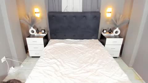 Snapshot of ella______ chatting on December 2024 09:15:02 PM Ella online show from December 2024 09:15:02 PM