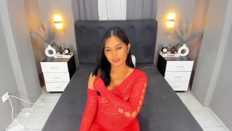 Snapshot of ella______ chatting on December 2024 05:55:02 PM Ella online show from December 2024 05:55:02 PM