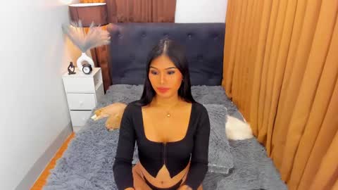 Snapshot of ella______ chatting on January 2025 02:13:02 PM Ella online show from January 2025 02:13:02 PM