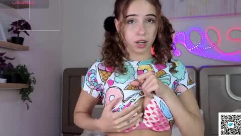 Snapshot of ella_desire chatting on June 2026 03:36:01 PM ella_desire online show from June 2026 03:36:01 PM
