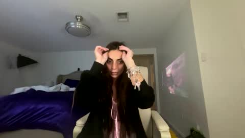 Snapshot of ella_ella_ella_ay chatting on October 2025 02:09:01 AM ella_ella_ella_ay online show from October 2025 02:09:01 AM
