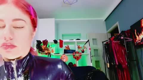 ella_kross online show from October 2025 03:26:02 AM