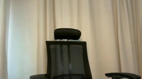 Snapshot of ella_laurel chatting on June 2026 07:55:01 AM Ella online show from June 2026 07:55:01 AM