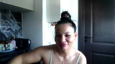 Snapshot of ella_sweety0 chatting on June 2026 10:09:01 AM Ella online show from June 2026 10:09:01 AM