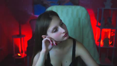 Ella online show from December 2024 12:49:01 PM