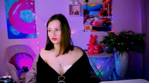 Ella online show from April 2026 04:05:01 PM