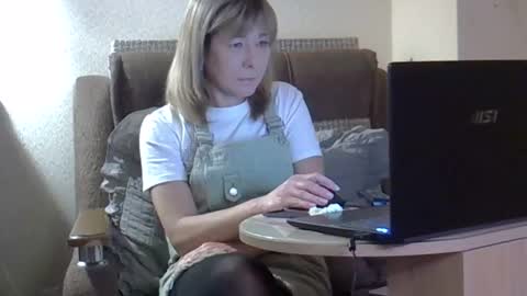 ellajohnsonx online show from February 2026 11:03:02 AM