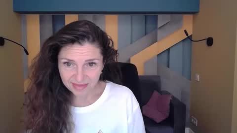 EllaLongs online show from October 2025 11:30:01 AM