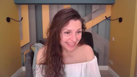 EllaLongs online show from April 2026 11:45:02 AM