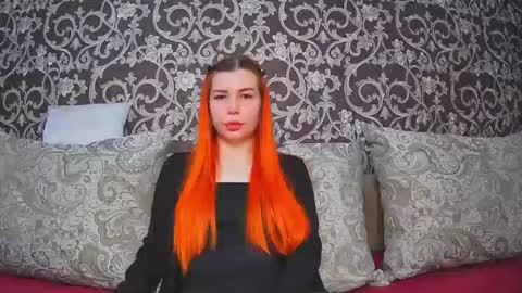 Snapshot of ellanuar chatting on November 2025 03:18:02 AM EllaNuar online show from November 2025 03:18:02 AM